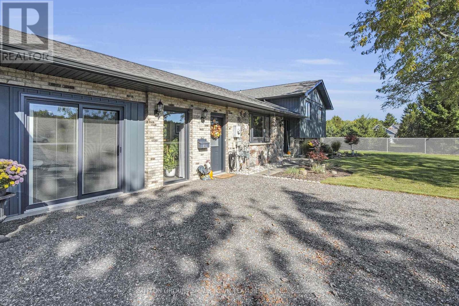 29788 Talbot Line, Dutton/dunwich, Ontario  N0L 2M0 - Photo 34 - X12465370