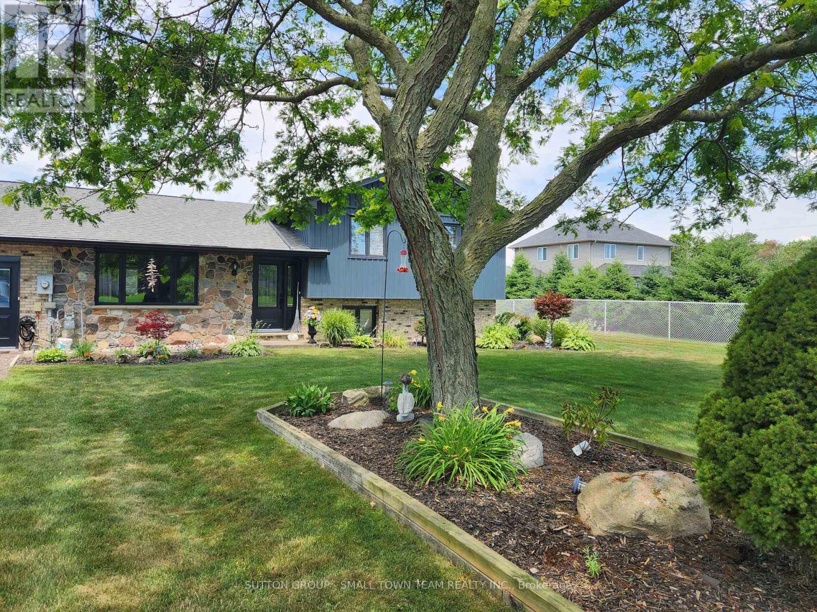 29788 Talbot Line, Dutton/dunwich, Ontario  N0L 2M0 - Photo 46 - X12465370