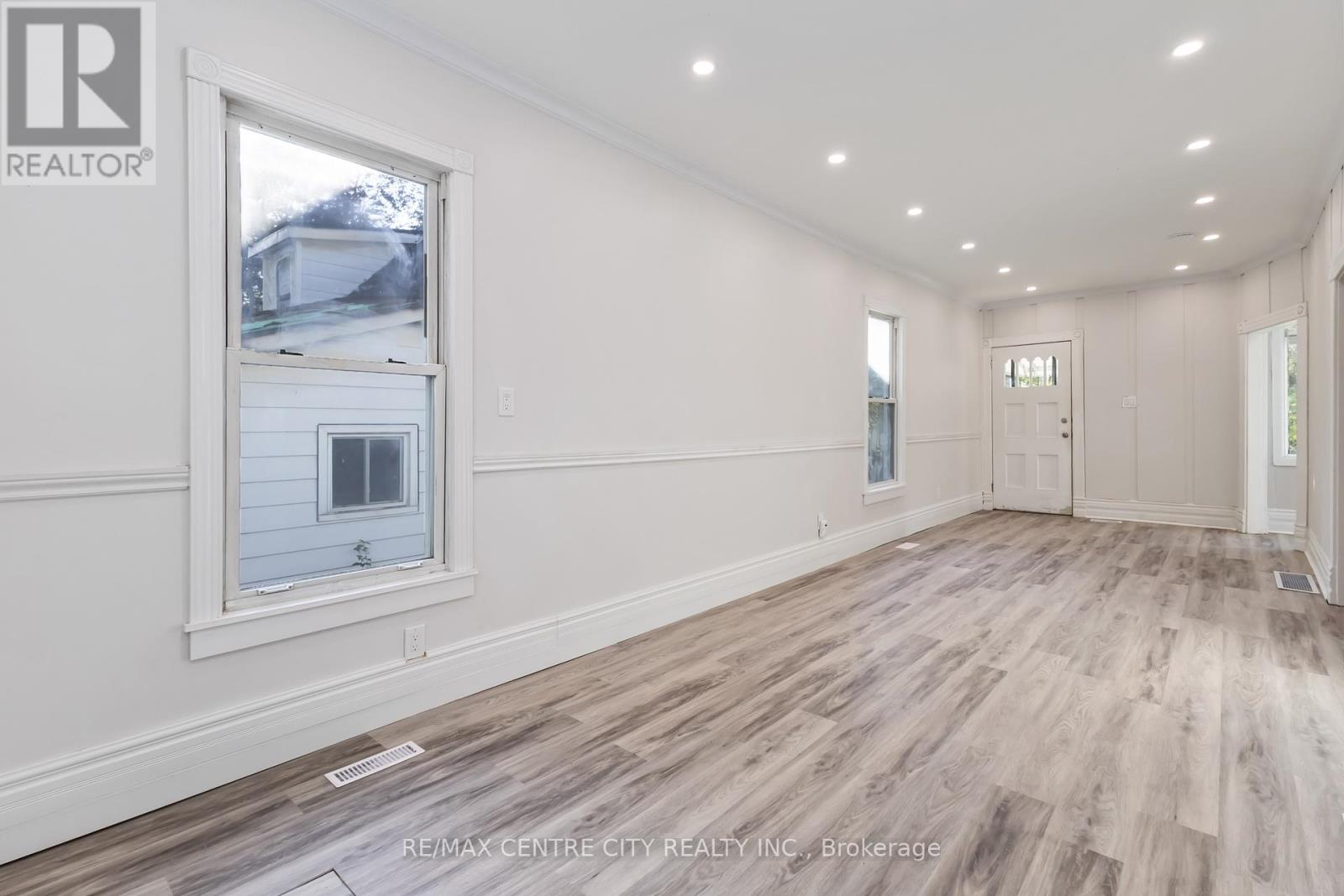 97 Walnut Street, London North (North N), Ontario  N6H 1C3 - Photo 10 - X12465371