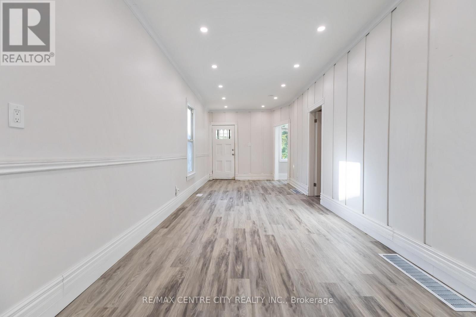 97 Walnut Street, London North (North N), Ontario  N6H 1C3 - Photo 11 - X12465371