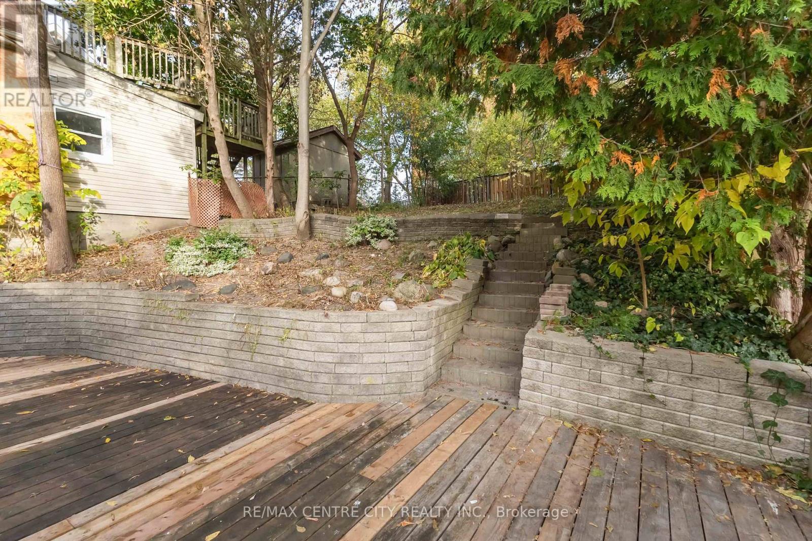 97 Walnut Street, London North, Ontario  N6H 1C3 - Photo 39 - X12465371