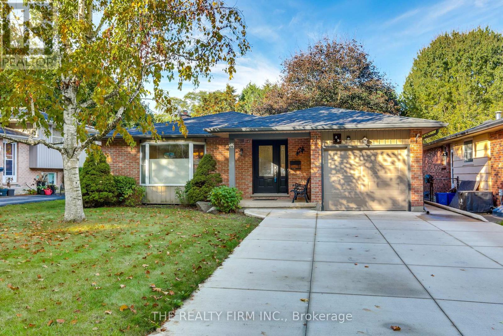 83 FAIRLANE ROAD, London South, Ontario