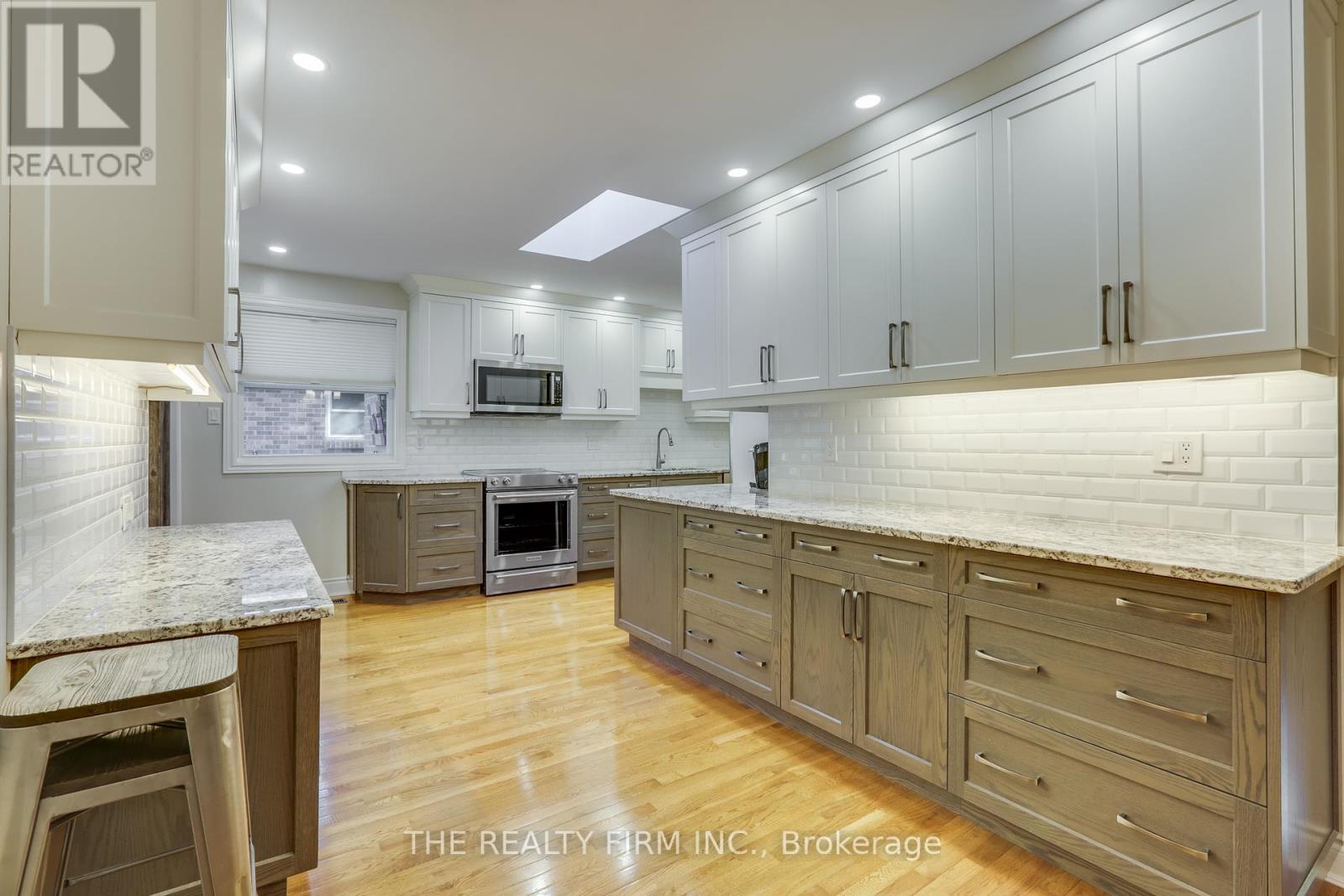 83 Fairlane Road, London South, Ontario  N6K 3E3 - Photo 13 - X12465372
