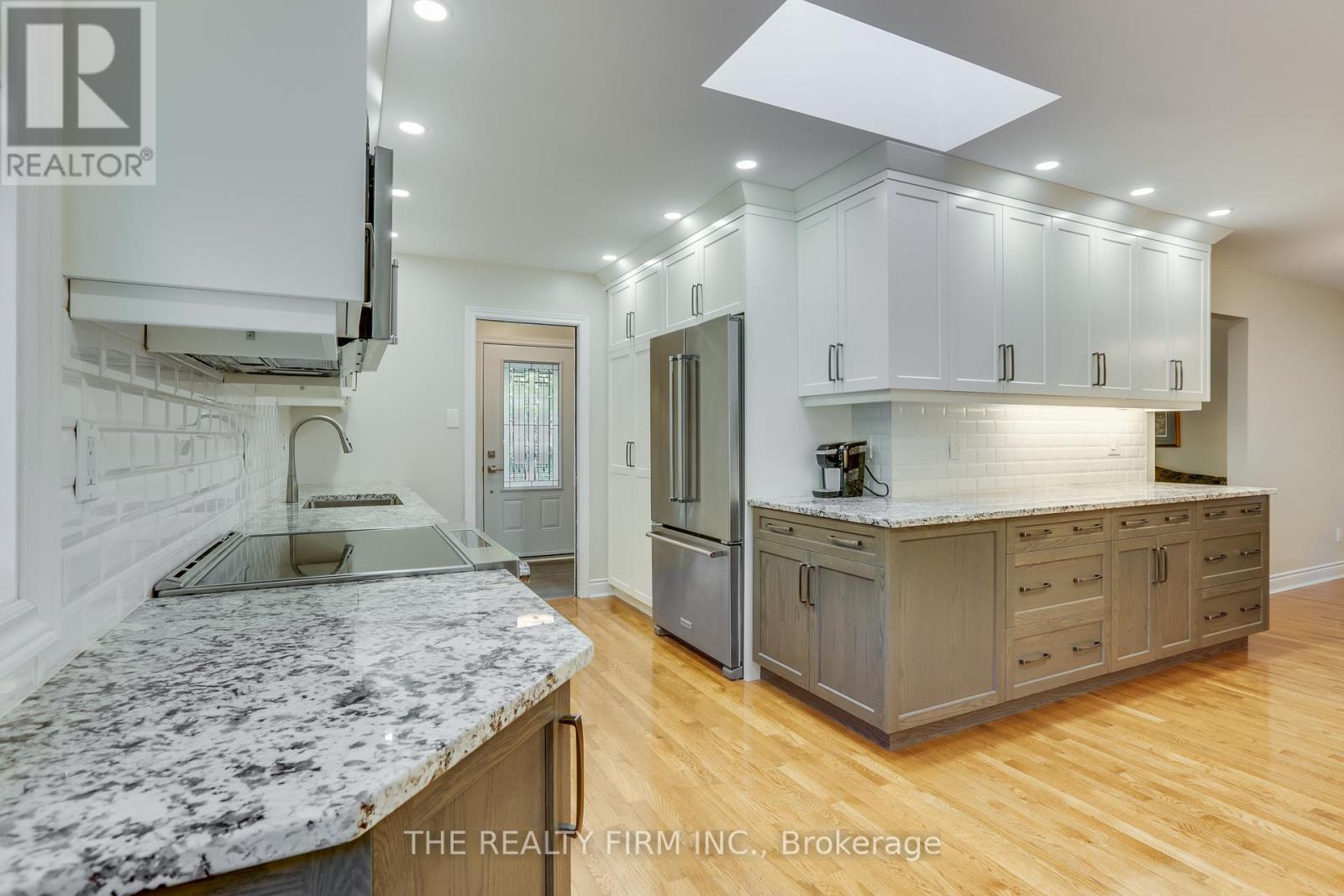 83 Fairlane Road, London South, Ontario  N6K 3E3 - Photo 14 - X12465372