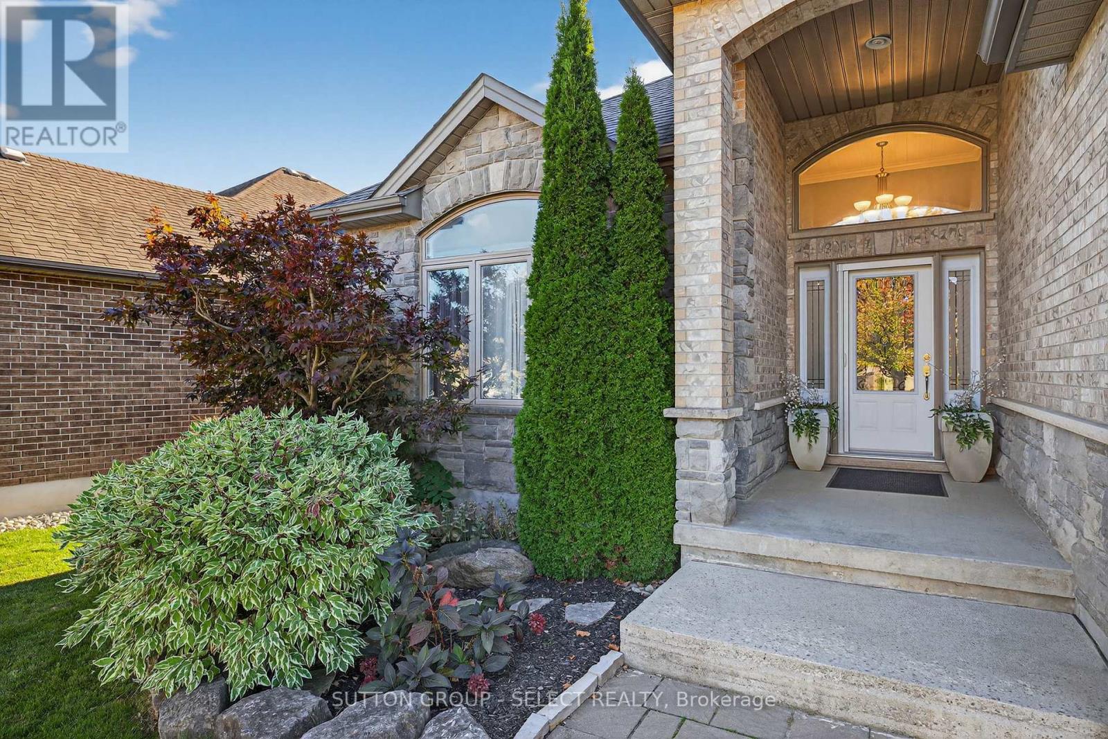 3383 Pioneer Parkway, London South, Ontario  N6P 0A8 - Photo 3 - X12465430
