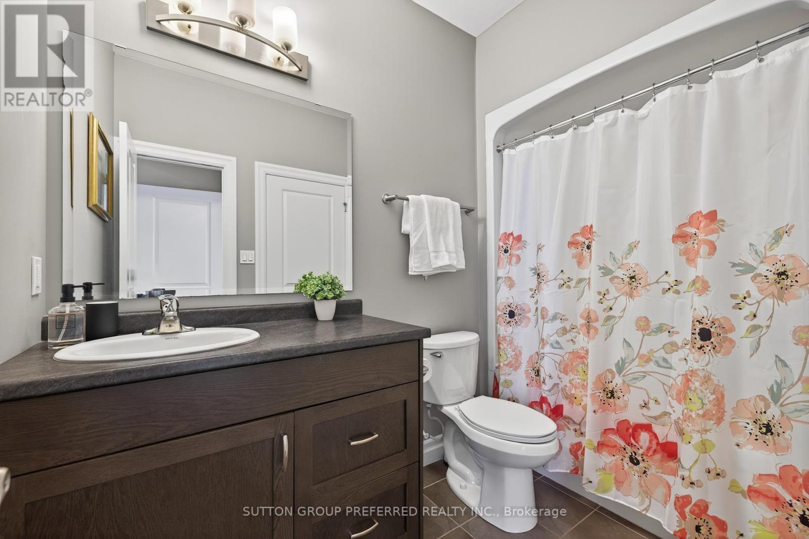 6 - 4700 Hamilton Road, Thames Centre, Ontario  N0L 1G6 - Photo 7 - X12465439