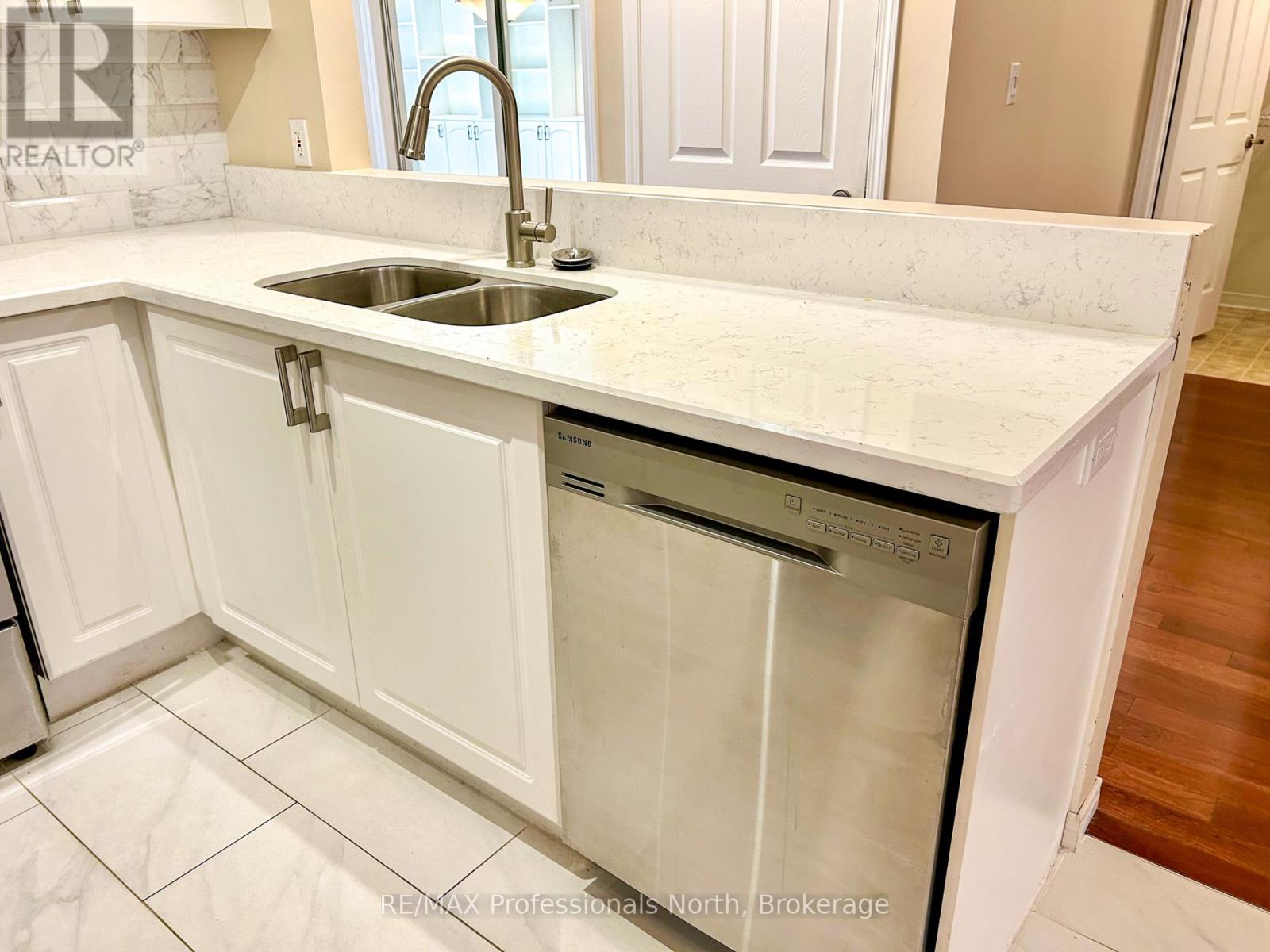 1406 Hancox Court, Peterborough, Ontario  K9K 2M2 - Photo 12 - X12464794