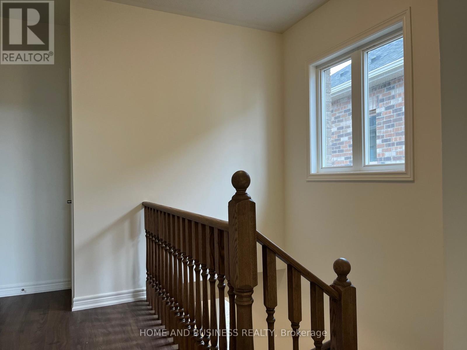 50 Holcomb Terrace, Hamilton, Ontario  L8B 1Z8 - Photo 8 - X12464997