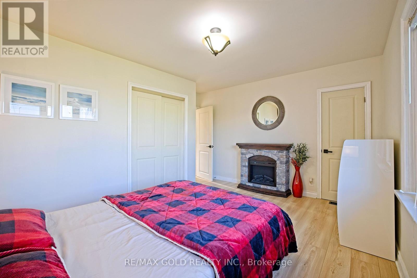 32 Oriole Avenue, Hamilton, Ontario  L8E 5E4 - Photo 19 - X12465051
