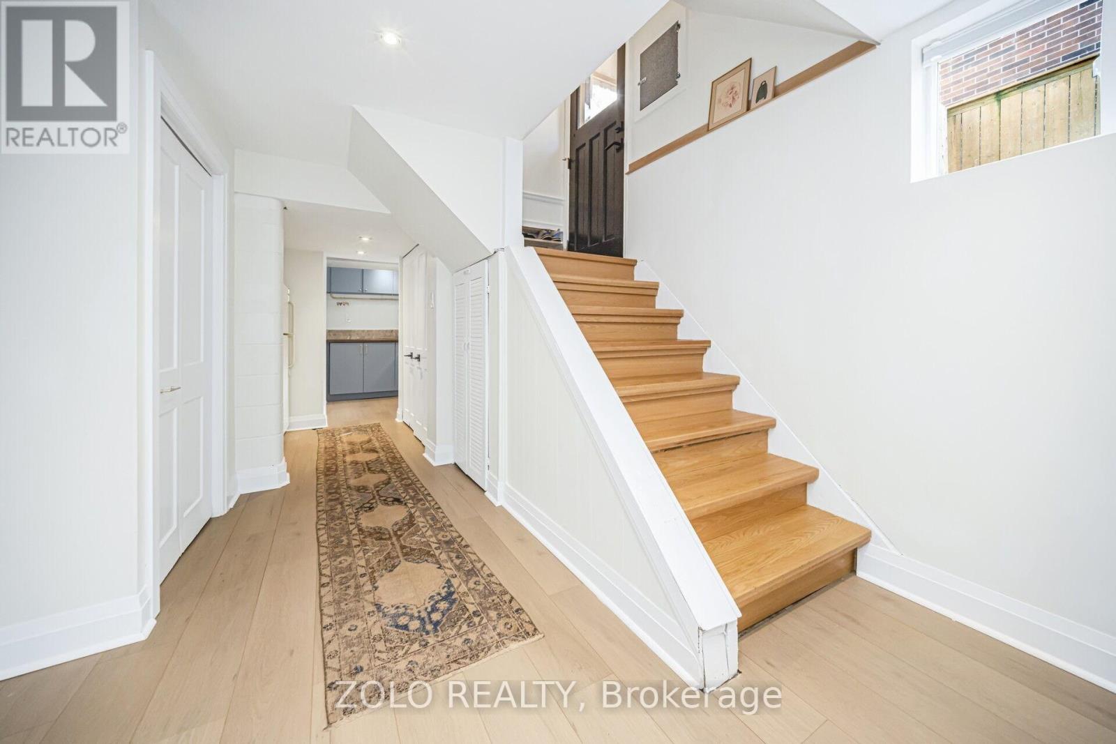 115 Welbourn Drive, Hamilton, Ontario  L9A 3N5 - Photo 13 - X12465057