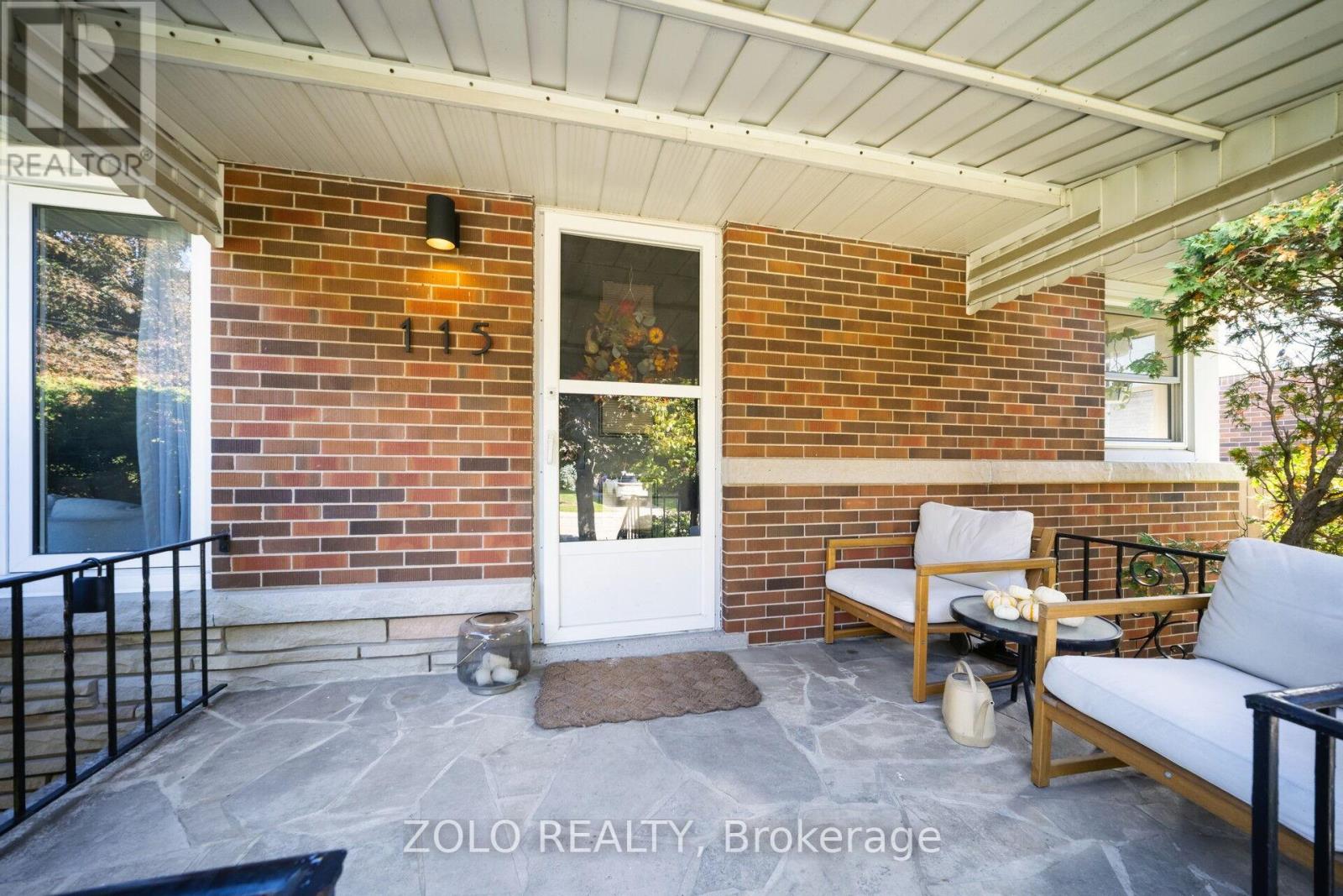 115 Welbourn Drive, Hamilton, Ontario  L9A 3N5 - Photo 2 - X12465057