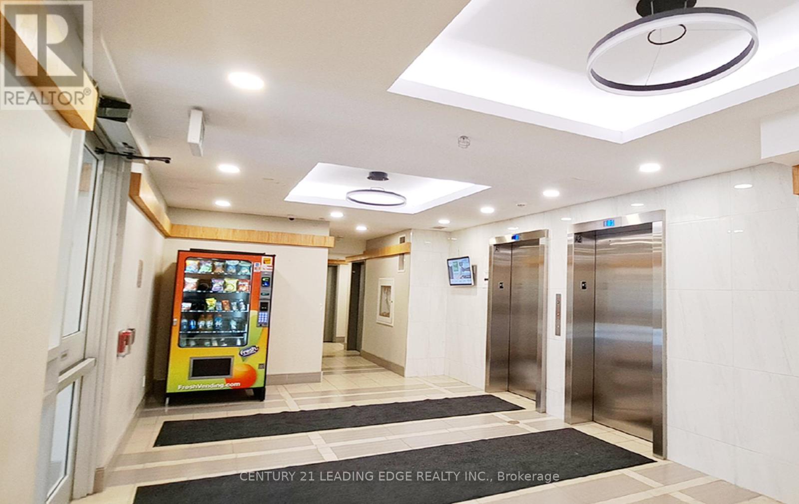 138 - 258a Sunview Street, Waterloo, Ontario  N2L 0H6 - Photo 13 - X12465092