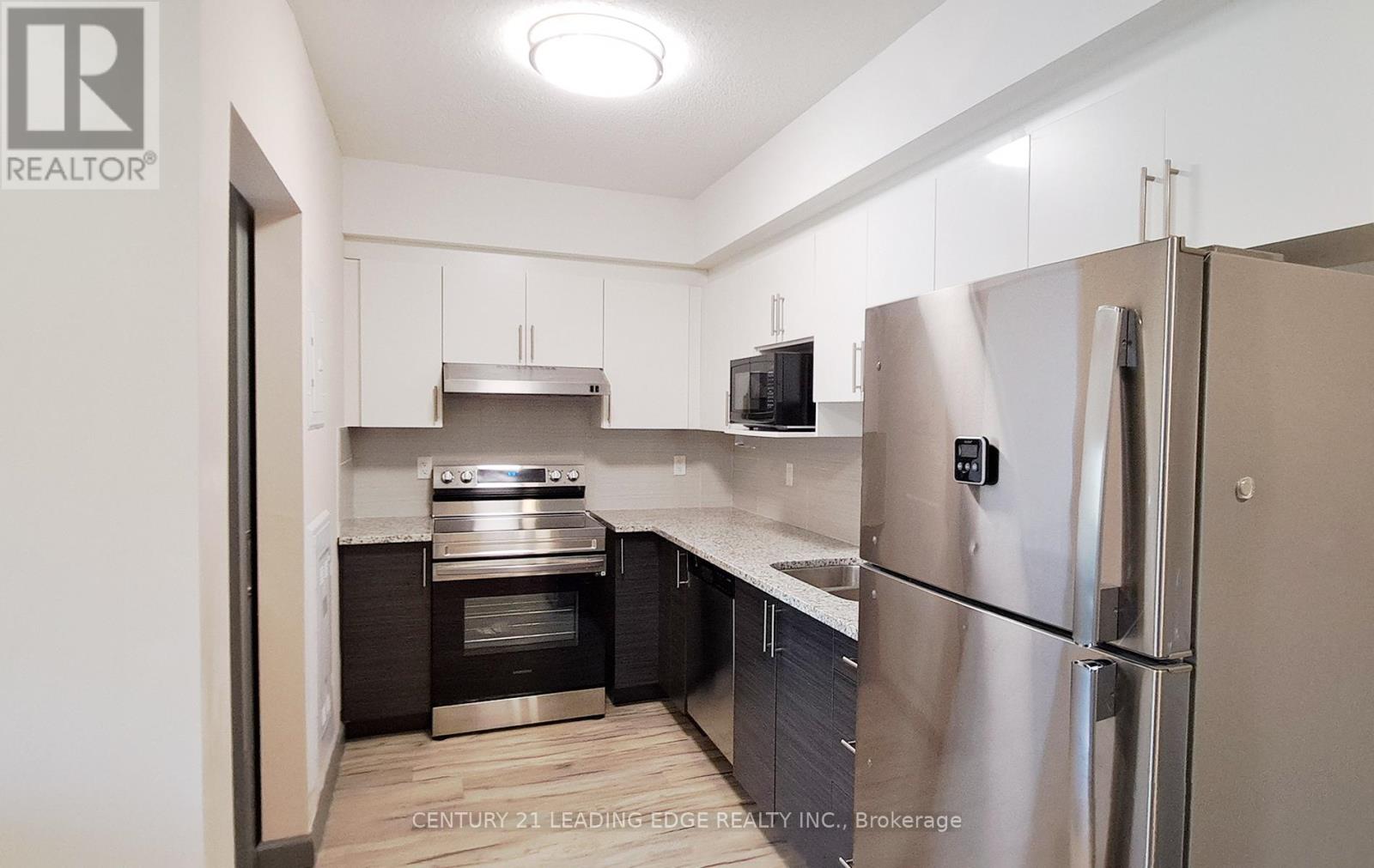 138 - 258a Sunview Street, Waterloo, Ontario  N2L 0H6 - Photo 5 - X12465092