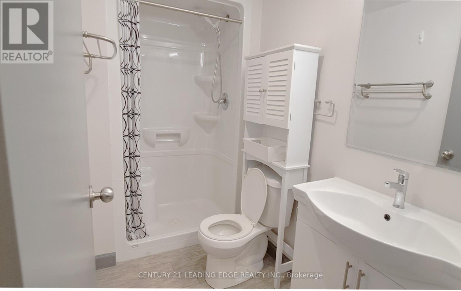 138 - 258a Sunview Street, Waterloo, Ontario  N2L 0H6 - Photo 9 - X12465092