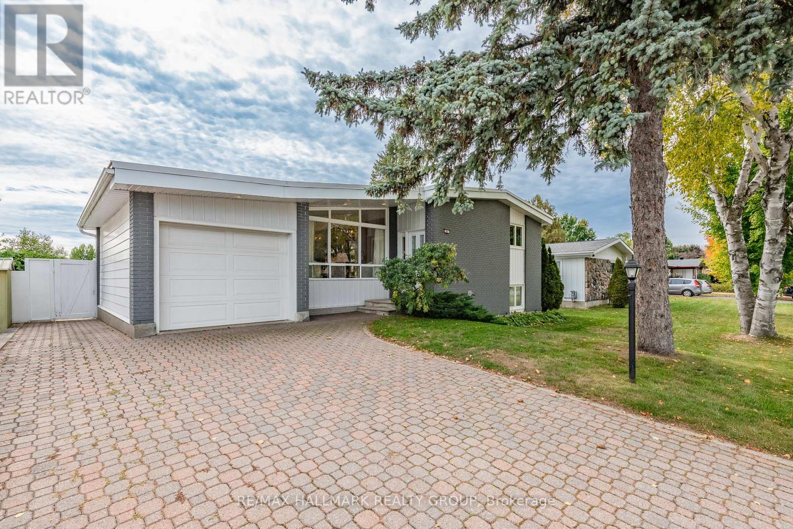 64 SULLIVAN AVENUE, Ottawa, Ontario