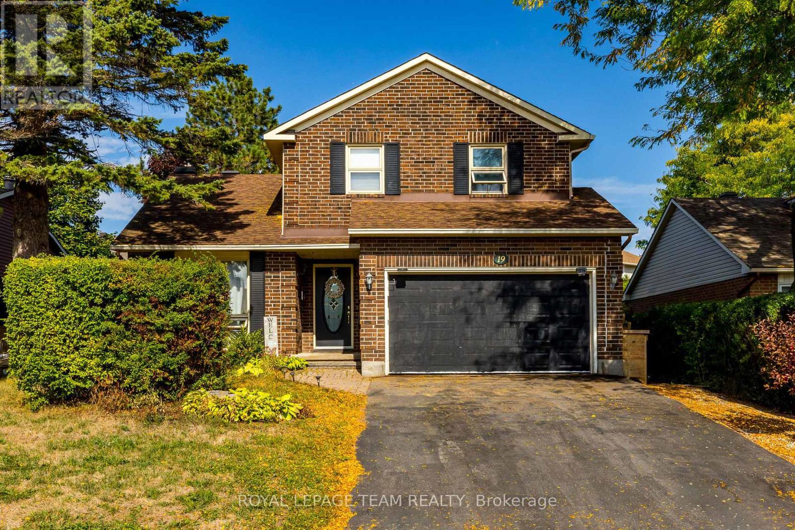 19 MCLENNAN WAY, Ottawa, Ontario