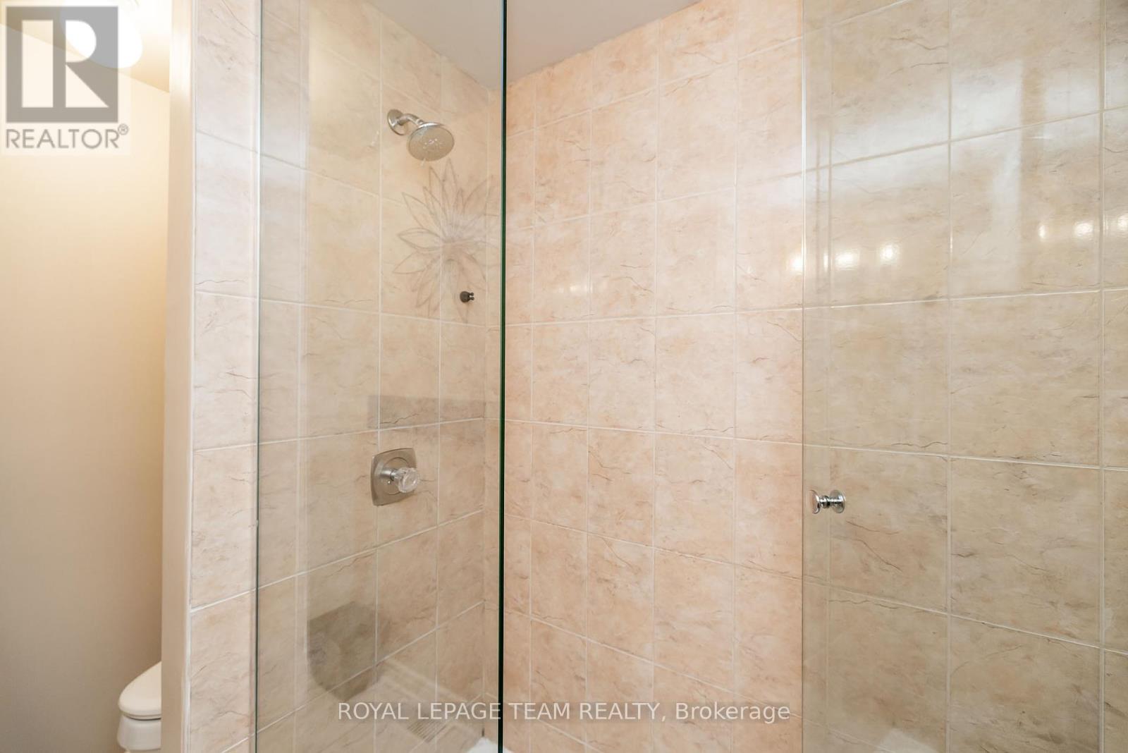 19 Mclennan Way, Ottawa, Ontario  K2L 2N1 - Photo 24 - X12465311