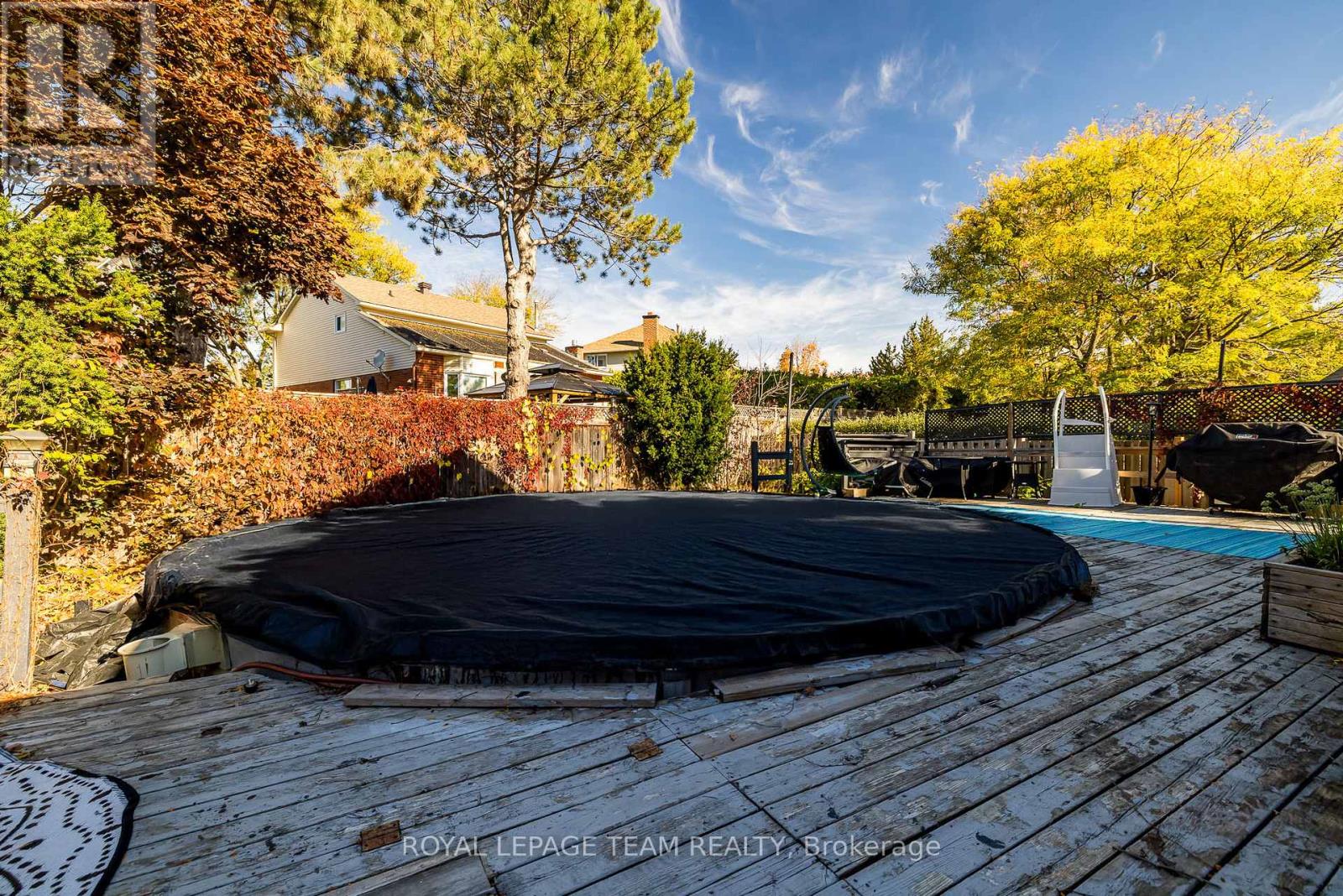 19 Mclennan Way, Ottawa, Ontario  K2L 2N1 - Photo 26 - X12465311