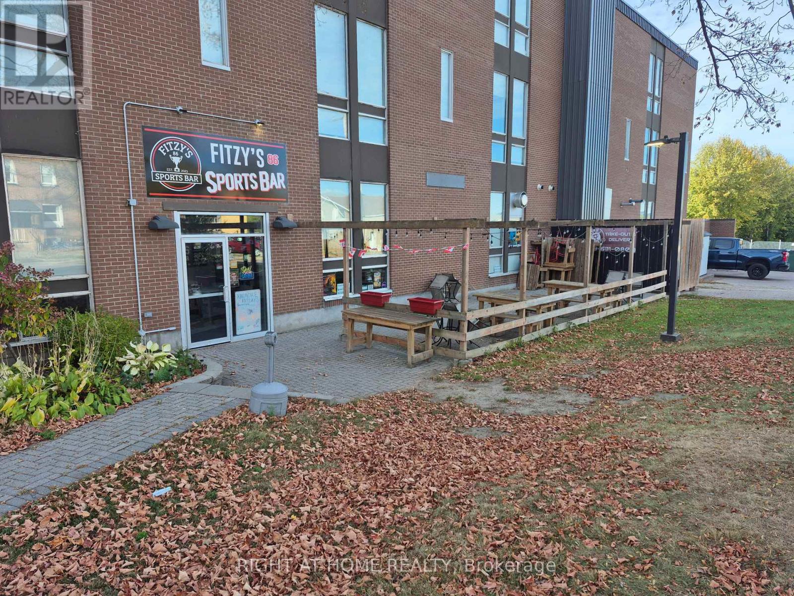 150 PETER STREET, Pembroke, Ontario
