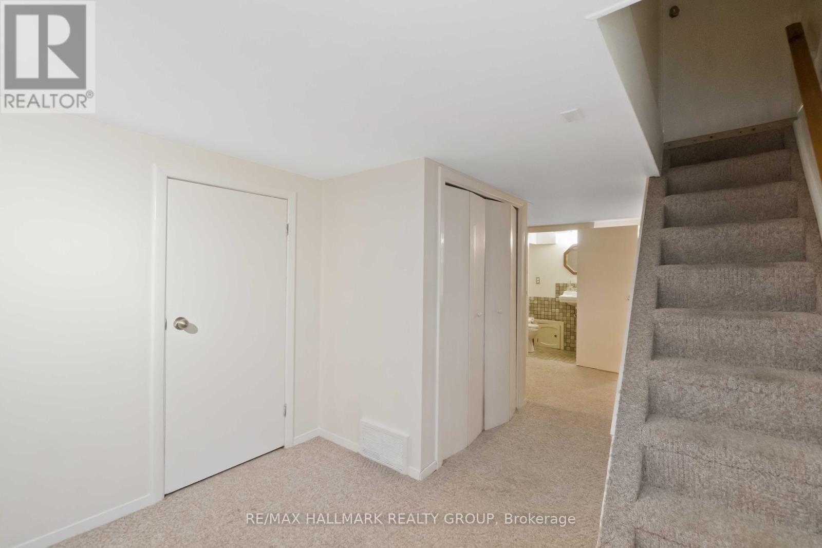 3 Ashbury Place, Ottawa, Ontario  K1M 1H3 - Photo 23 - X12465342