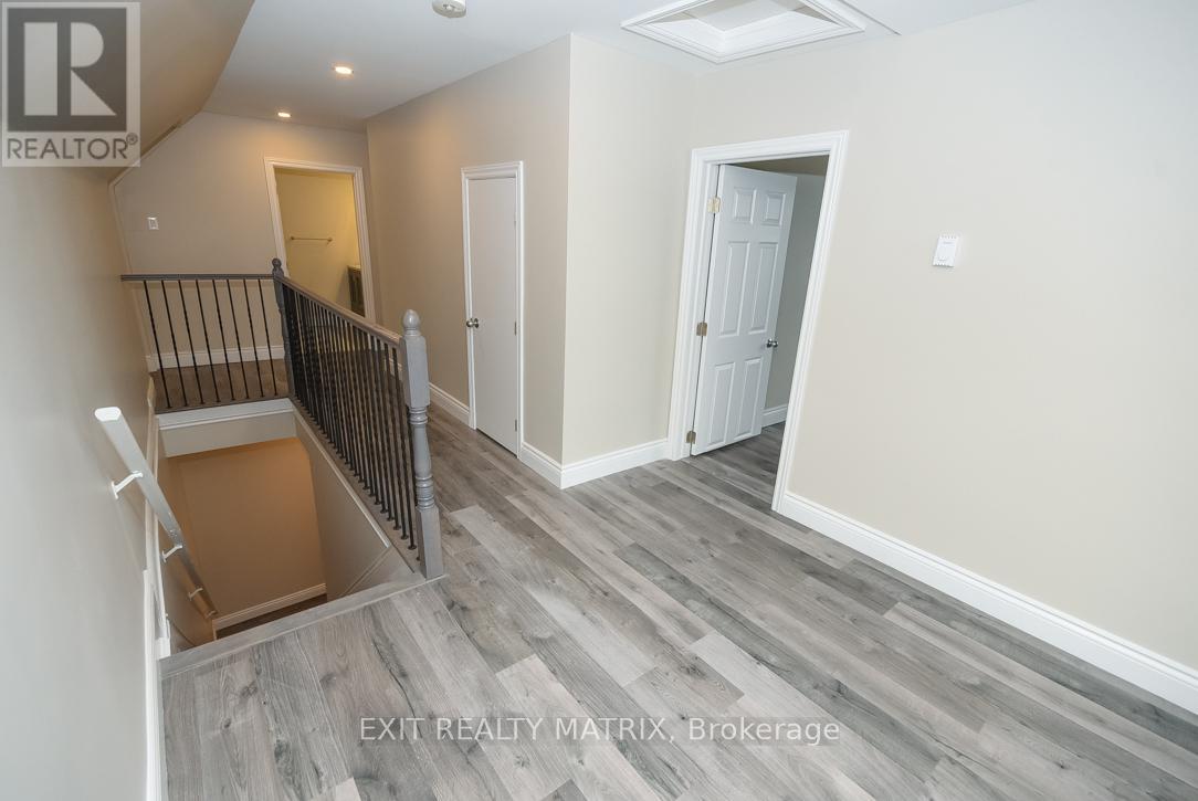 1429 Meadow Drive, Ottawa, Ontario  K4P 1B1 - Photo 25 - X12465411