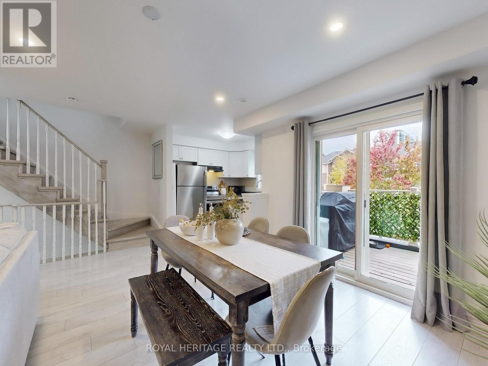 91 Tabaret Crescent, Oshawa, Ontario  L1L 0G5 - Photo 11 - E12465207