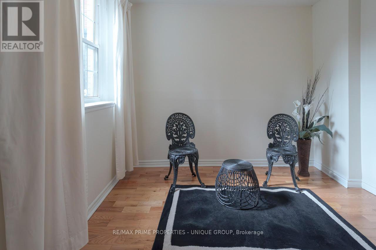 Lower - 2334 Queen Street E, Toronto, Ontario  M4E 1G9 - Photo 2 - E12465240