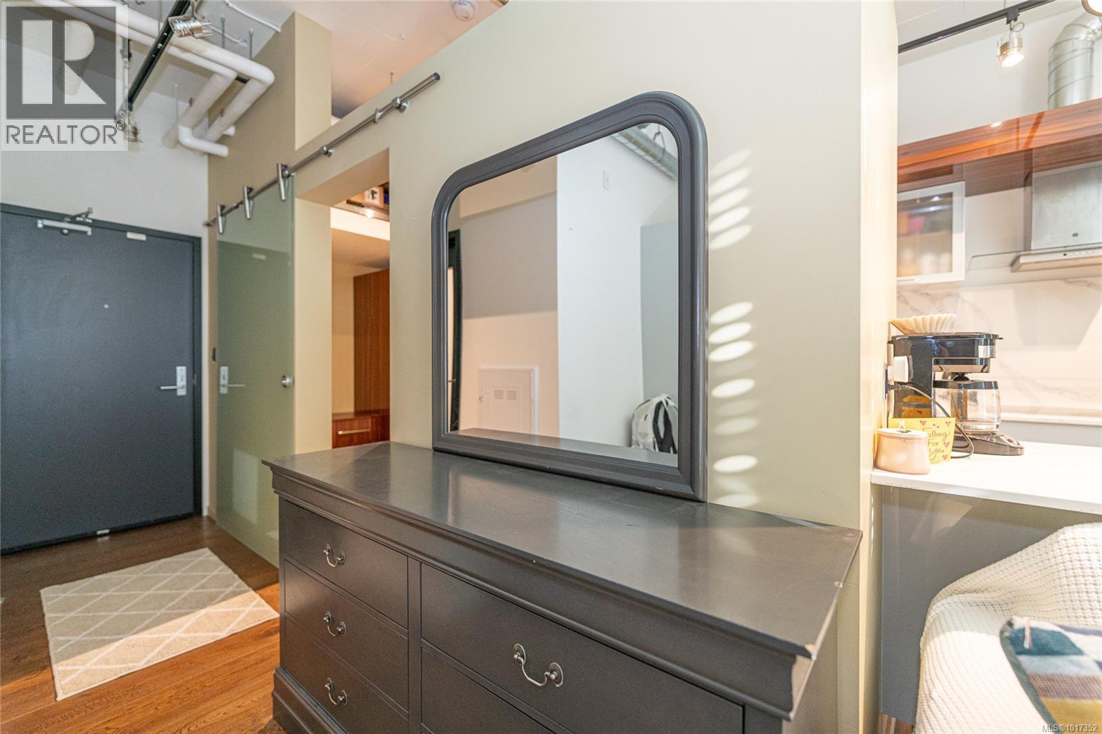 822 1029 View St, Victoria, British Columbia V8V 0C9 - Photo 10 - 1017352