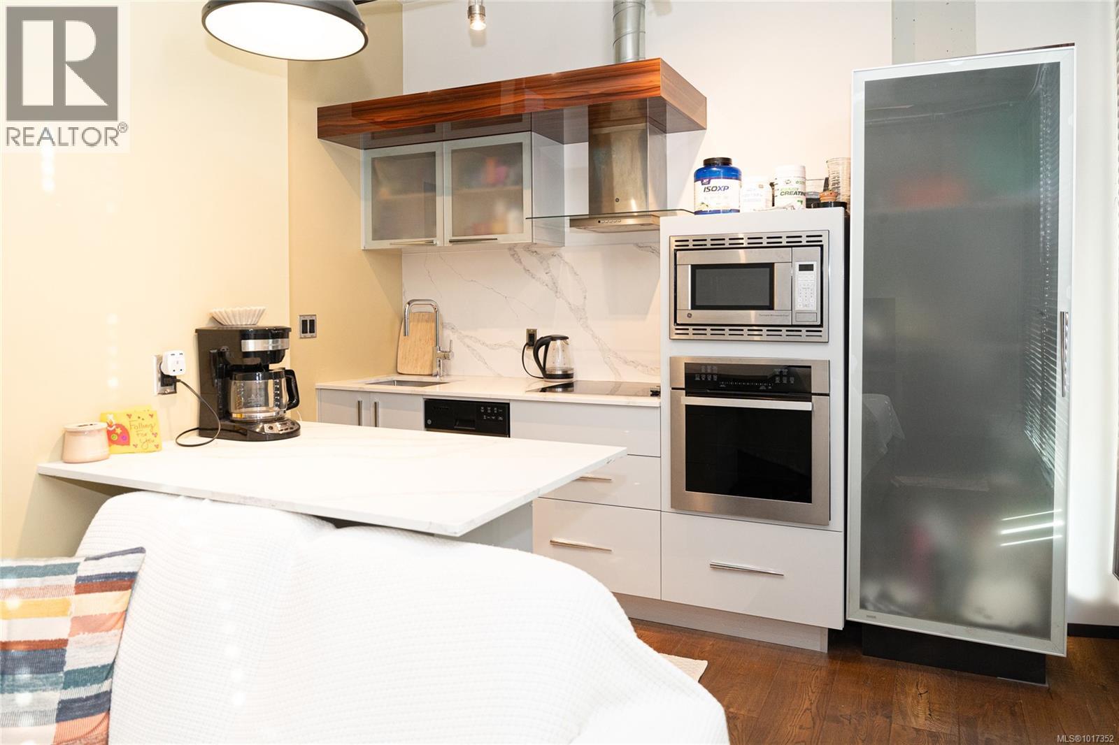 822 1029 View St, Victoria, British Columbia V8V 0C9 - Photo 11 - 1017352