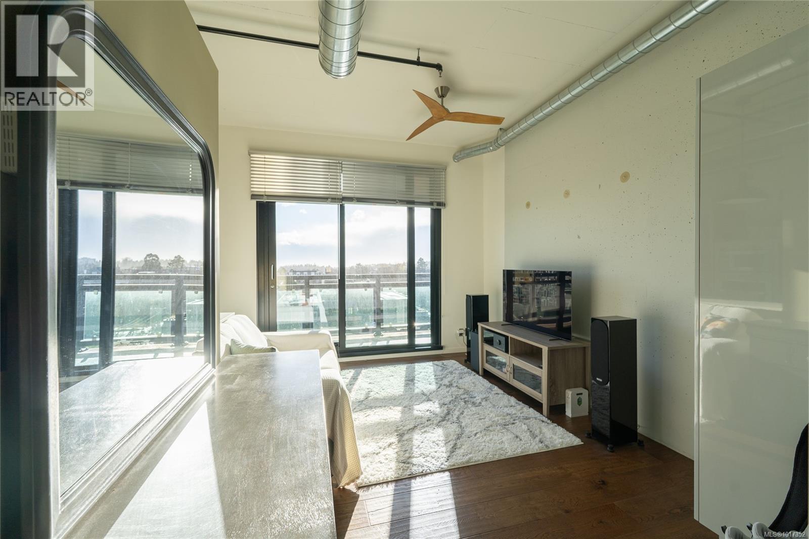 822 1029 View St, Victoria, British Columbia V8V 0C9 - Photo 5 - 1017352