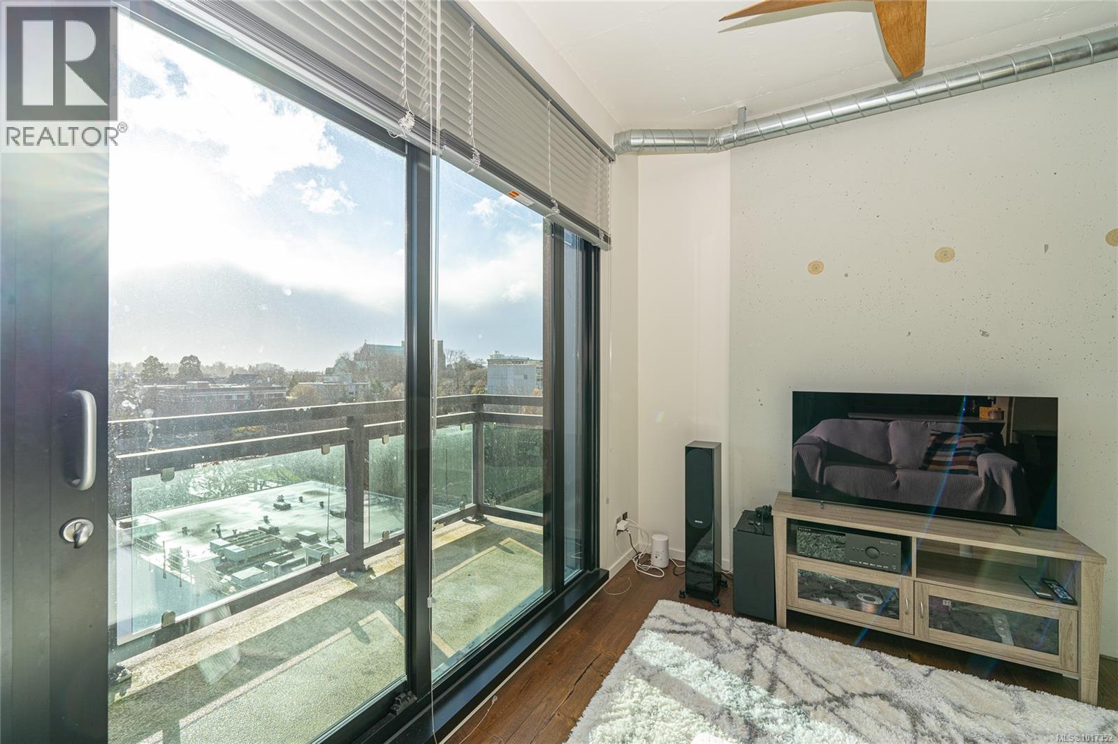 822 1029 View St, Victoria, British Columbia V8V 0C9 - Photo 7 - 1017352