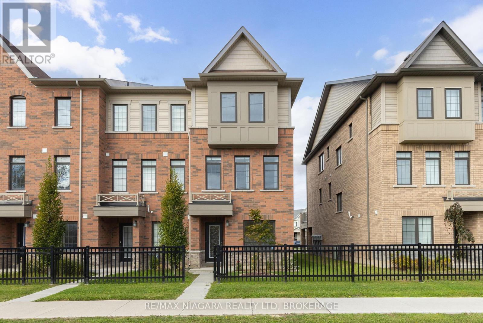 35 - 8317 Mulberry Drive, Niagara Falls, Ontario  L2H 3S9 - Photo 1 - X12465320
