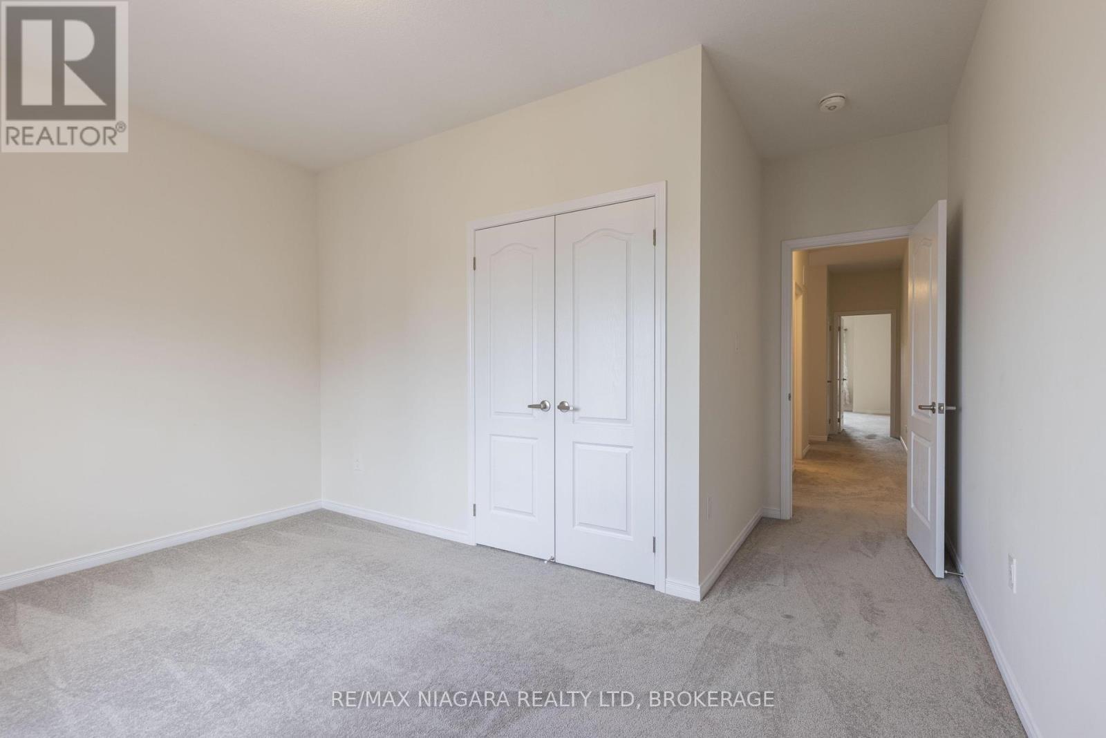 35 - 8317 Mulberry Drive, Niagara Falls, Ontario  L2H 3S9 - Photo 25 - X12465320