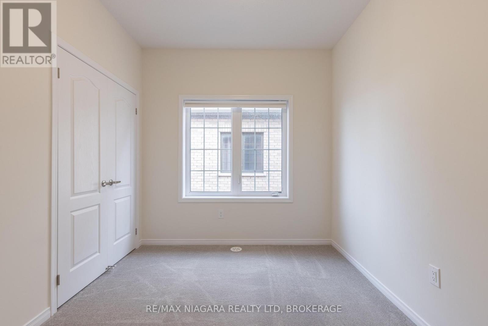 35 - 8317 Mulberry Drive, Niagara Falls, Ontario  L2H 3S9 - Photo 26 - X12465320