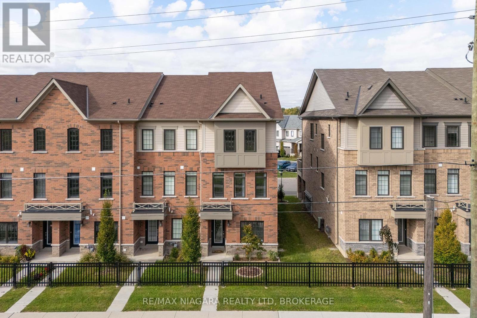 35 - 8317 Mulberry Drive, Niagara Falls, Ontario  L2H 3S9 - Photo 28 - X12465320