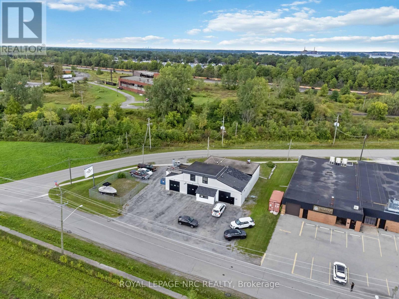 88 Wintemute Street, Fort Erie, Ontario  L2A 2P1 - Photo 39 - X12465474