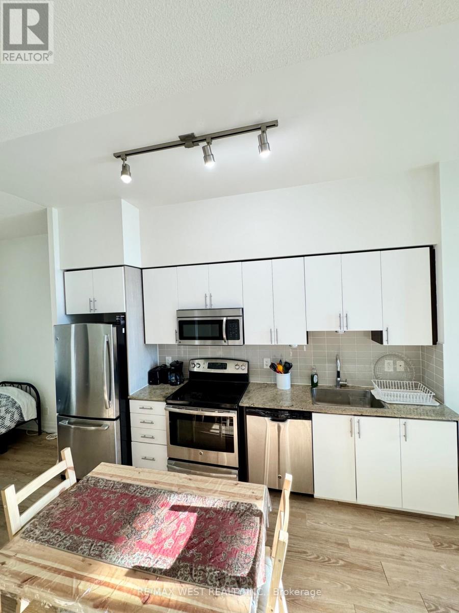 327 - 7161 Yonge Street, Markham, Ontario  L3T 0C8 - Photo 12 - N12452484