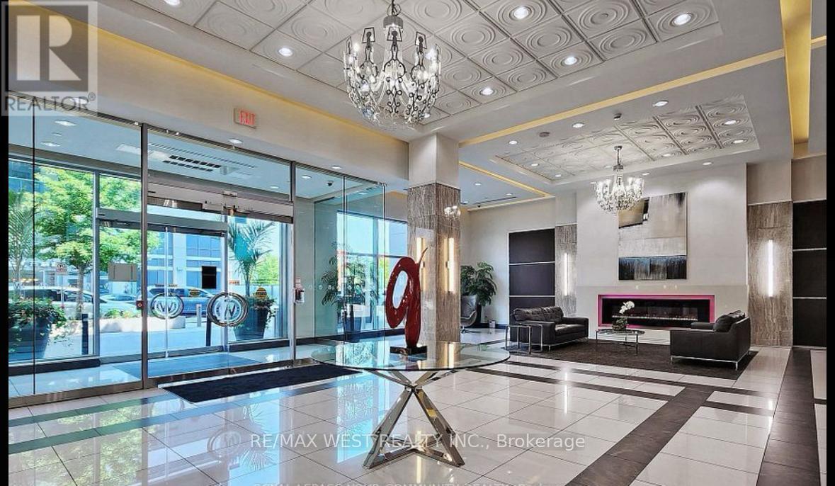 327 - 7161 Yonge Street, Markham, Ontario  L3T 0C8 - Photo 2 - N12452484