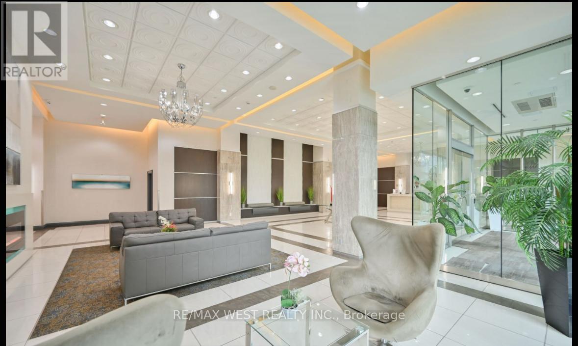 327 - 7161 Yonge Street, Markham, Ontario  L3T 0C8 - Photo 4 - N12452484