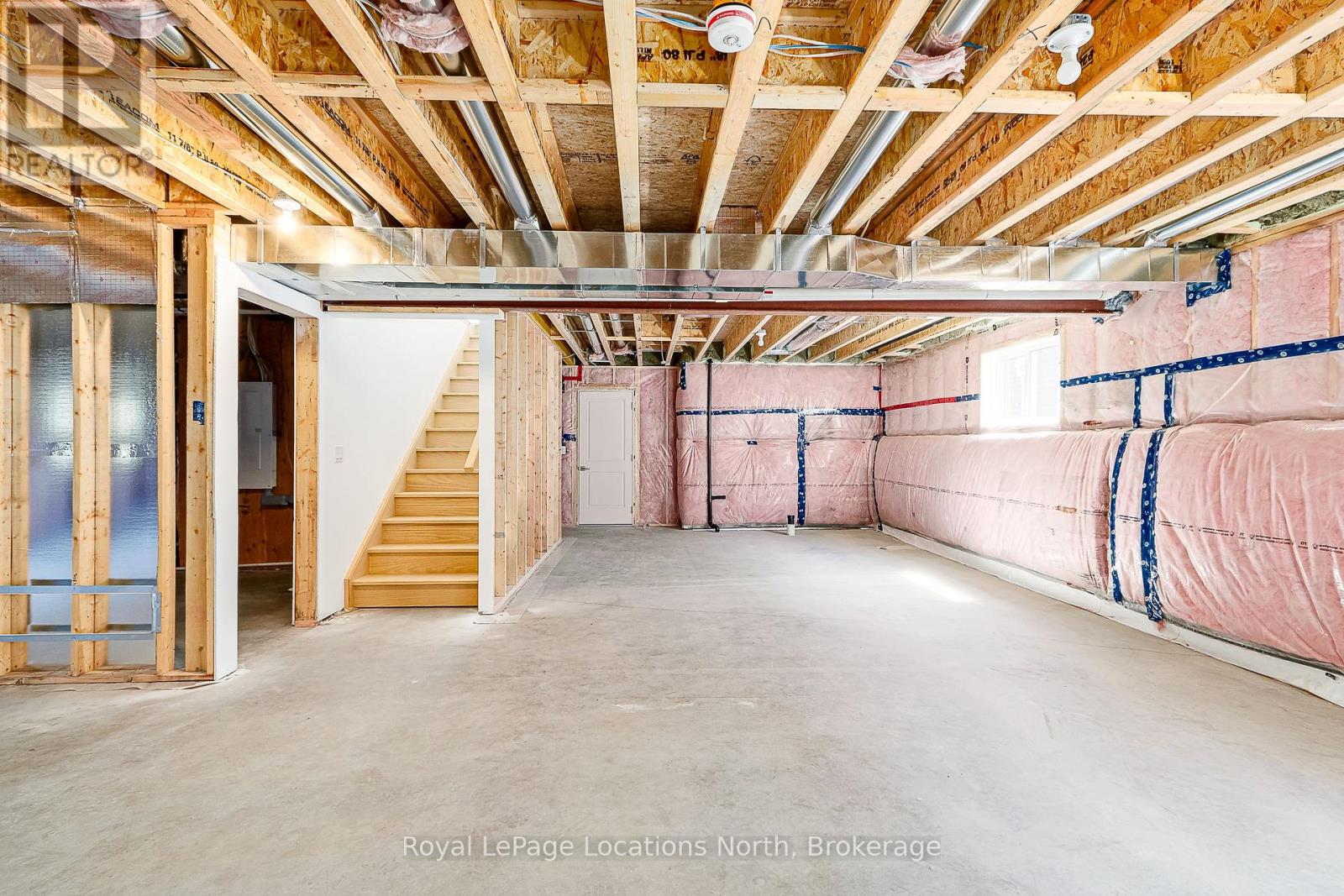 60 52nd Street S, Wasaga Beach, Ontario  L0M 1P0 - Photo 36 - S12465351