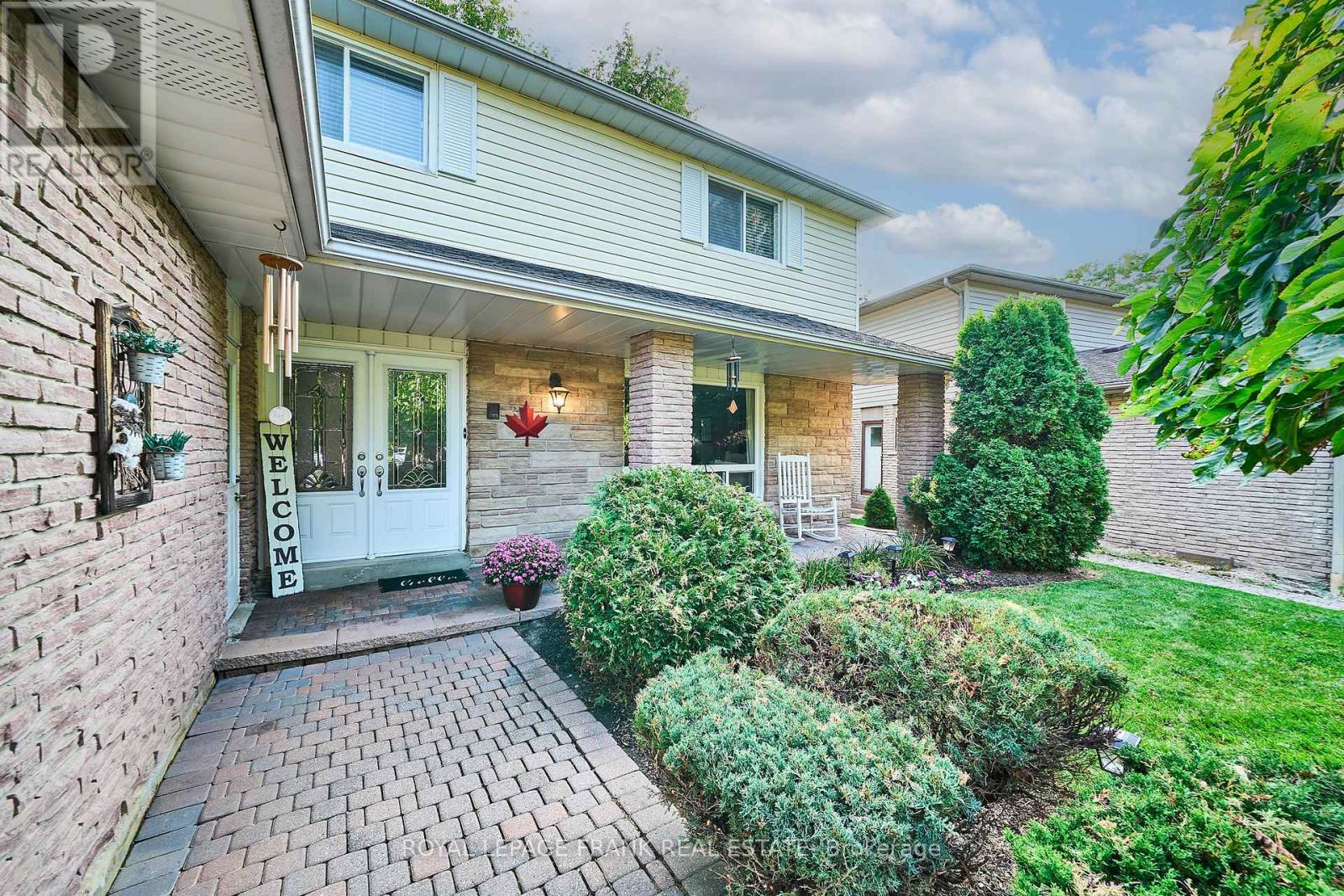 7 Judy Court, Markham (Markham Village), Ontario  L3P 3R8 - Photo 2 - N12465294