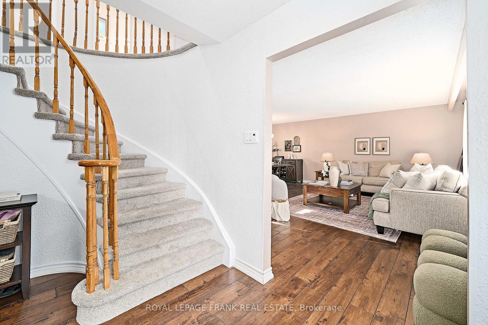 7 Judy Court, Markham (Markham Village), Ontario  L3P 3R8 - Photo 7 - N12465294