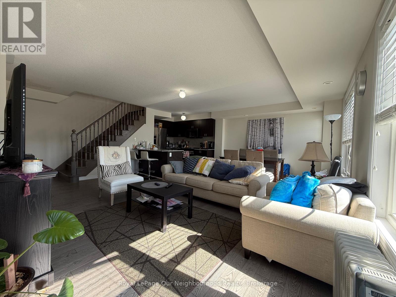 107 - 200 Veterans Drive, Brampton, Ontario  L7A 5K7 - Photo 4 - W12465475