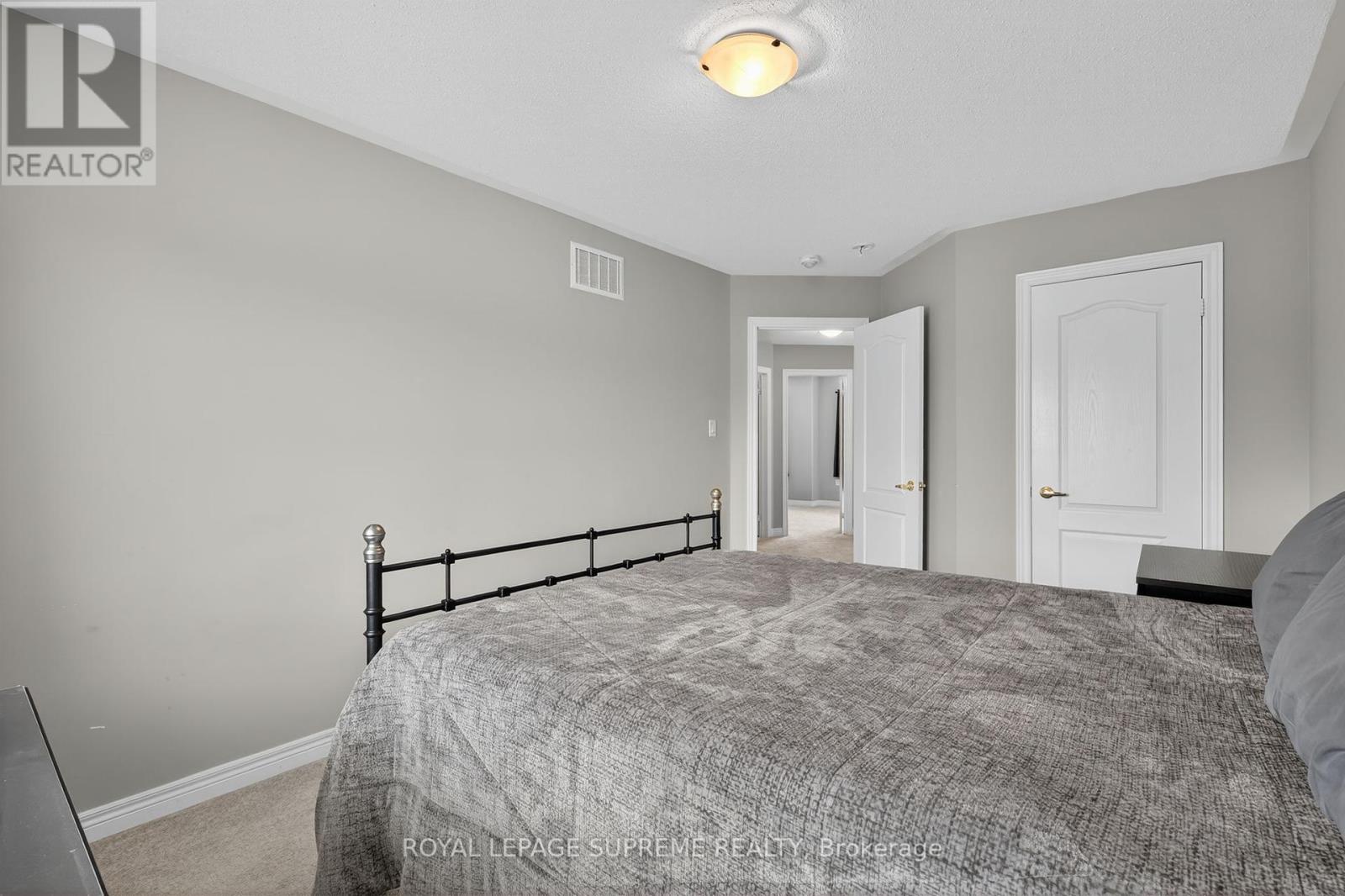 28 Mandley Street, Essa, Ontario  L3W 0B6 - Photo 25 - N12465175