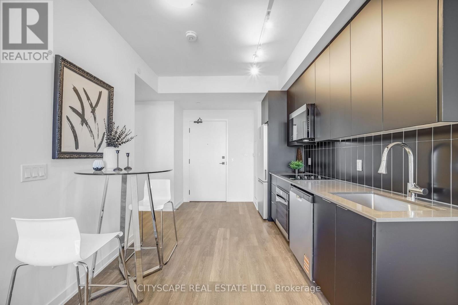 2107 - 474 Caldari Road, Vaughan, Ontario  L4K 0R5 - Photo 11 - N12465199