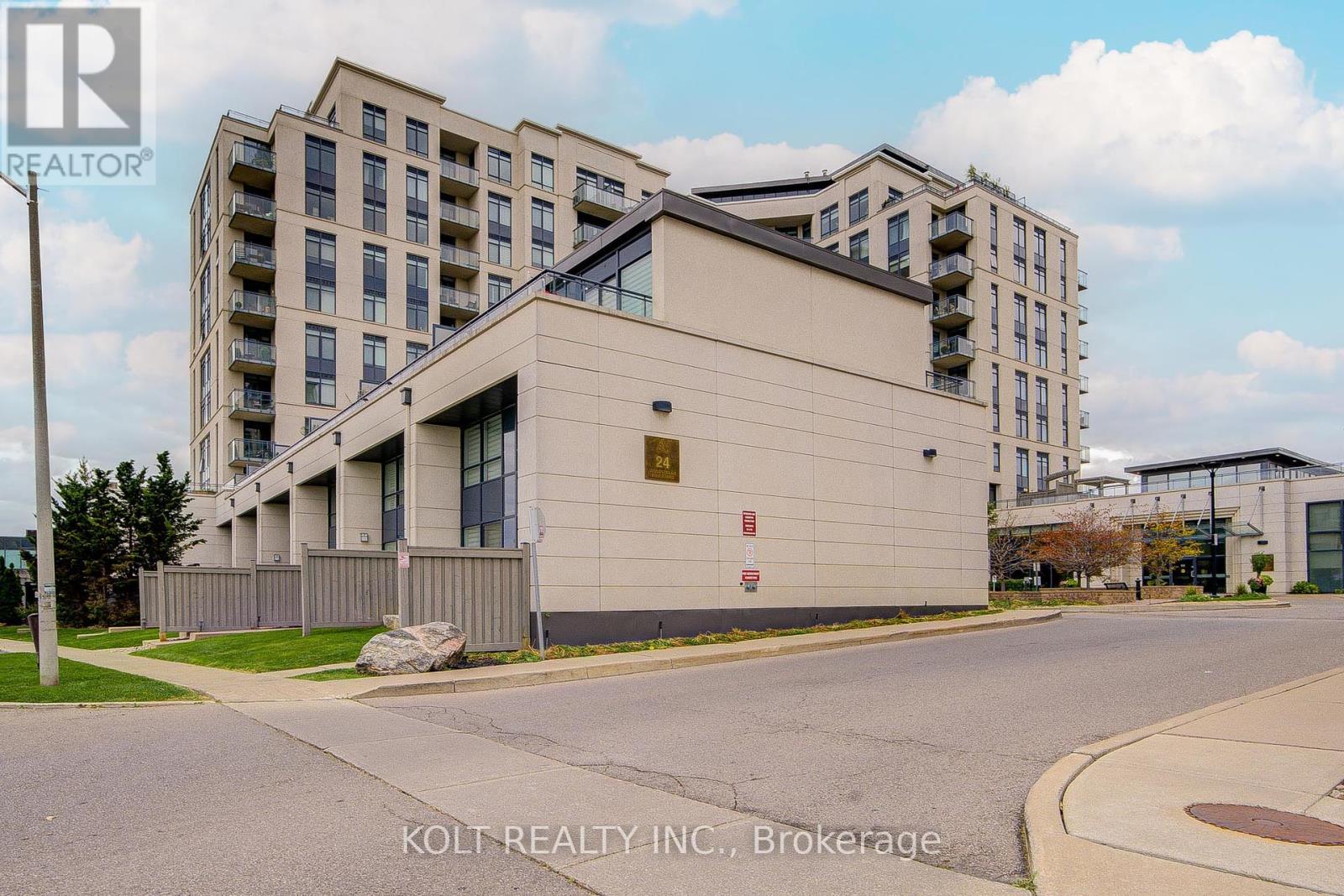 Ph1013 - 24 Woodstream Boulevard, Vaughan, Ontario  L4L 8C4 - Photo 3 - N12465217