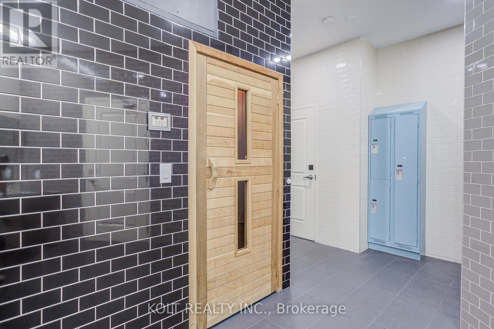Ph1013 - 24 Woodstream Boulevard, Vaughan, Ontario  L4L 8C4 - Photo 39 - N12465217