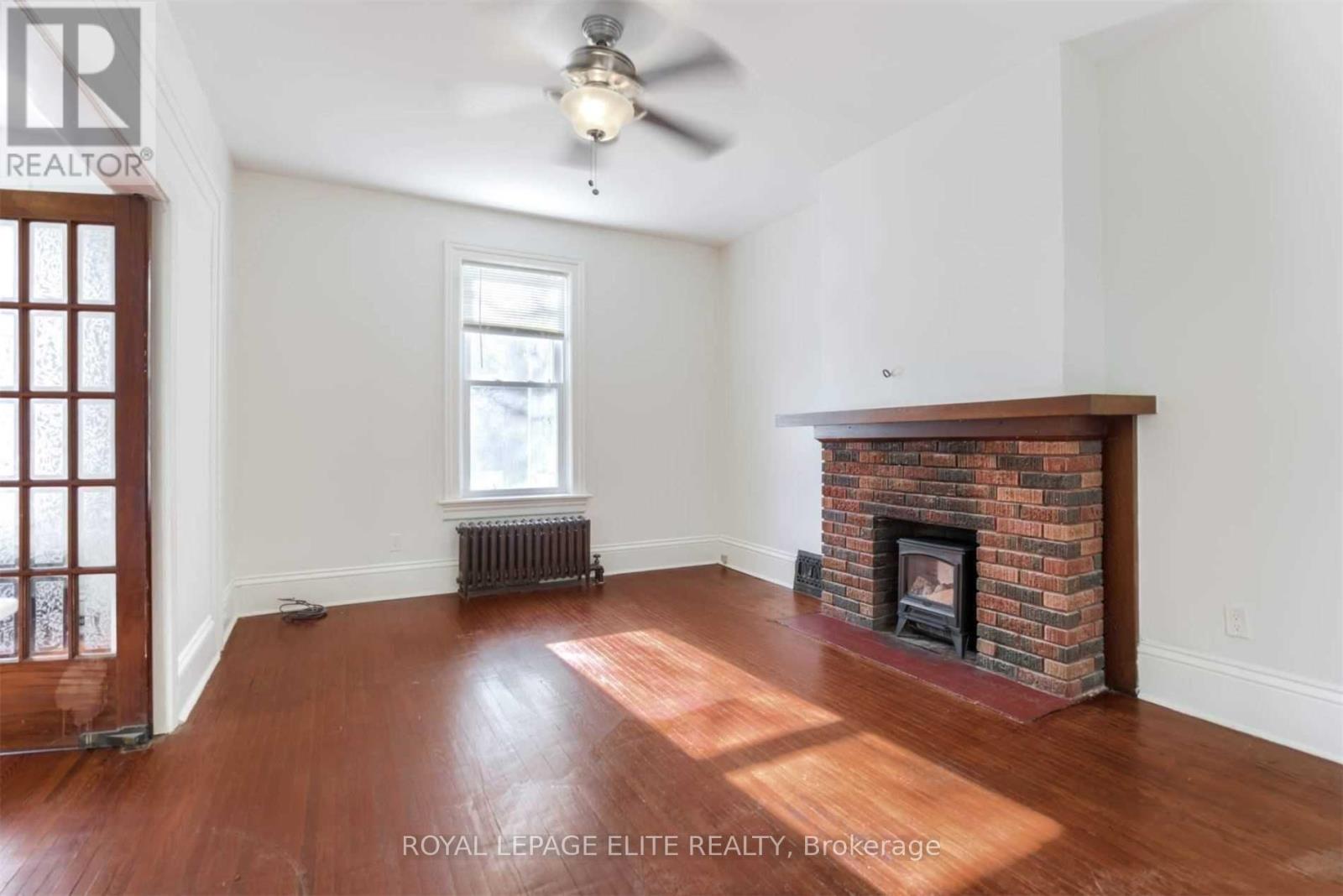 18-20 Reuben Street, Aurora, Ontario  L4G 2M2 - Photo 4 - N12465218