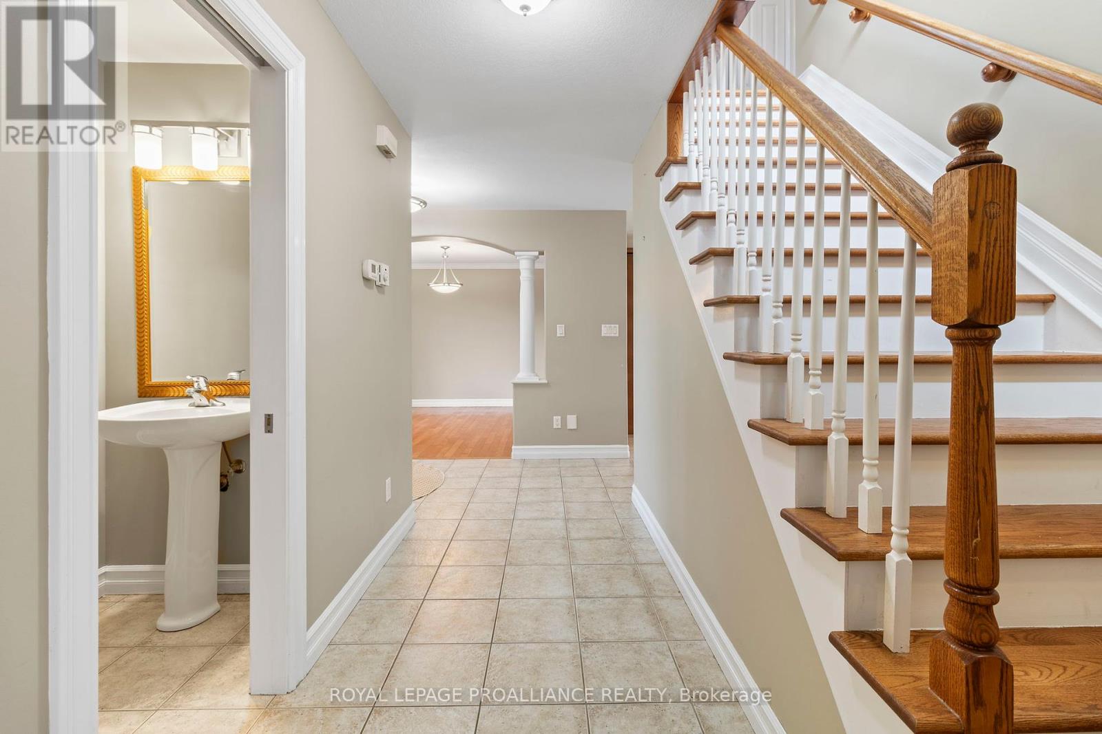 1009 Crestwood Drive, Brockville, Ontario  K6V 7N1 - Photo 17 - X12465461