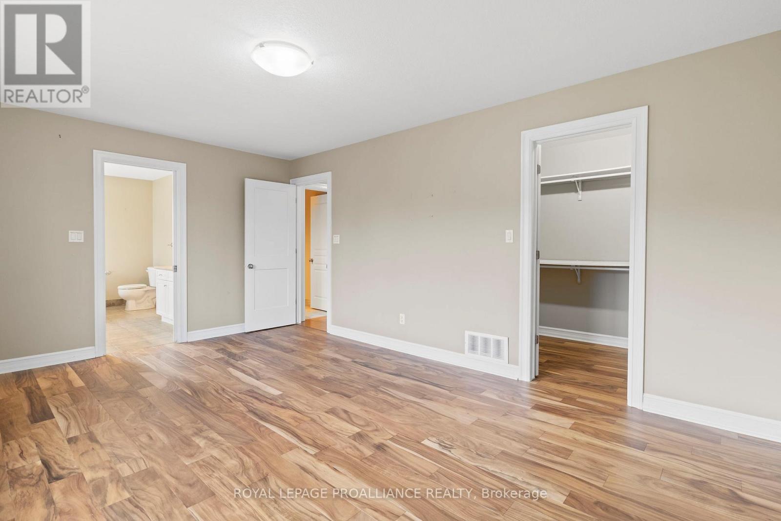 1009 Crestwood Drive, Brockville, Ontario  K6V 7N1 - Photo 20 - X12465461